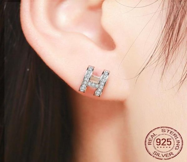 luxury princess 925 sterling silver letter h stud earring for women lady anniversary gift jewelry whole e0786968518, Golden;silver
luxury princess 925 sterling silver letter h stud earring for women lady anniversary gift jewelry whole e0786968518, Golden;silver