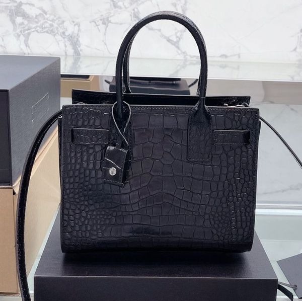 tote bag handbag organ shoulder bags 26cm 22 cm crocodile grain calfskin with lock hasp black cross body designer bag sac de jour baby nano
tote bag handbag organ shoulder bags 26cm 22 cm crocodile grain calfskin with lock hasp black cross body designer bag sac de jour baby nano