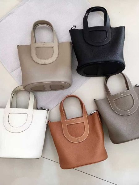 picotin luxury picotin lock bag layer cow hide pig nose vegetable basket bucket bag for women 2023 new spring leather handbag one shoulder l
picotin luxury picotin lock bag layer cow hide pig nose vegetable basket bucket bag for women 2023 new spring leather handbag one shoulder l