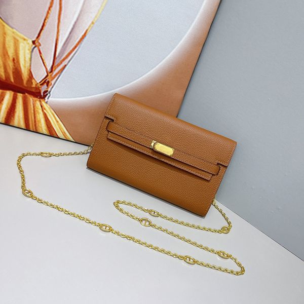 chain shoulder bag cowhide ladies bags wallet solid color hardware buckle flip concealed inner pocket litchi texture letter printing high-qu
chain shoulder bag cowhide ladies bags wallet solid color hardware buckle flip concealed inner pocket litchi texture letter printing high-qu