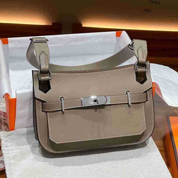 jypsieres bags leather mini gypsy saddle versatile swift cowhide premium feel one shoulder crossbody underarm for women have logo frj m1b1
jypsieres bags leather mini gypsy saddle versatile swift cowhide premium feel one shoulder crossbody underarm for women have logo frj m1b1