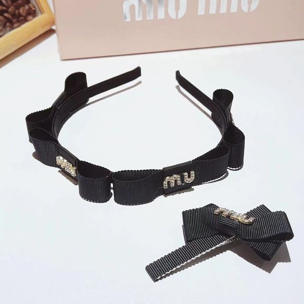 spring and summer hair hoops~miu letter bow tie hair clip clip fashion beautiful style alloy woven hair accessories, Silver
spring and summer hair hoops~miu letter bow tie hair clip clip fashion beautiful style alloy woven hair accessories, Silver