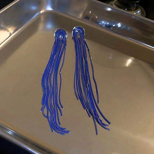 silver needle u-shaped chain long tassel earrings european and american fashion personality network red earrings and earrings design sense e
silver needle u-shaped chain long tassel earrings european and american fashion personality network red earrings and earrings design sense e