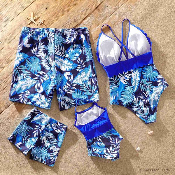 family matching outfits family matching outfits swimsuits leaves print blue one-piece swimsuit r230811
family matching outfits family matching outfits swimsuits leaves print blue one-piece swimsuit r230811