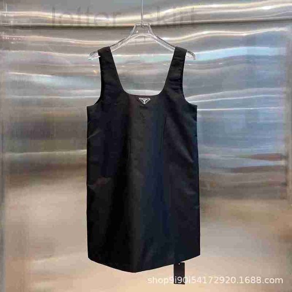 basic & casual dresses designer pjia 23 summer new classic triangle slip dress nylon a-line tank dress 01aj, Black;gray
basic & casual dresses designer pjia 23 summer new classic triangle slip dress nylon a-line tank dress 01aj, Black;gray