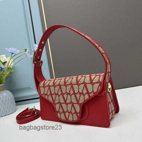 street valentiino bag bags style lady designer versatile handbag one shoulder crossbody high fashion small square star underarm leather purs
street valentiino bag bags style lady designer versatile handbag one shoulder crossbody high fashion small square star underarm leather purs