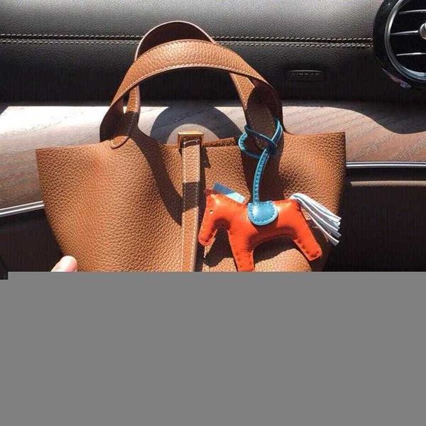 a designer tote bag her mas handbag vegetable basket bags picotin lock female genuine leather first layer cowhide large capacity bucket bran
a designer tote bag her mas handbag vegetable basket bags picotin lock female genuine leather first layer cowhide large capacity bucket bran