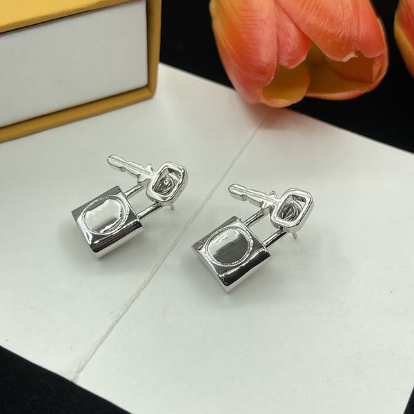 luxury designer colour long earrings pink gold white pearl and diamonds fashion women's party wedding dress jewerly, Golden;silver
luxury designer colour long earrings pink gold white pearl and diamonds fashion women's party wedding dress jewerly, Golden;silver