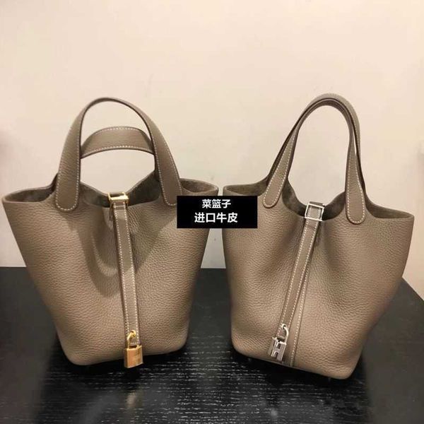 wholesale designer h ermes totes handbags genuine leather vegetable basket bucket bag womens 2023 new trend highend feeling moms
wholesale designer h ermes totes handbags genuine leather vegetable basket bucket bag womens 2023 new trend highend feeling moms