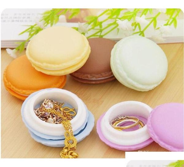 whole gifts box cute candy color macaron mini cosmetic jewelry storage box case birthday gift display lgk03 voizs9621939, Black;white
whole gifts box cute candy color macaron mini cosmetic jewelry storage box case birthday gift display lgk03 voizs9621939, Black;white