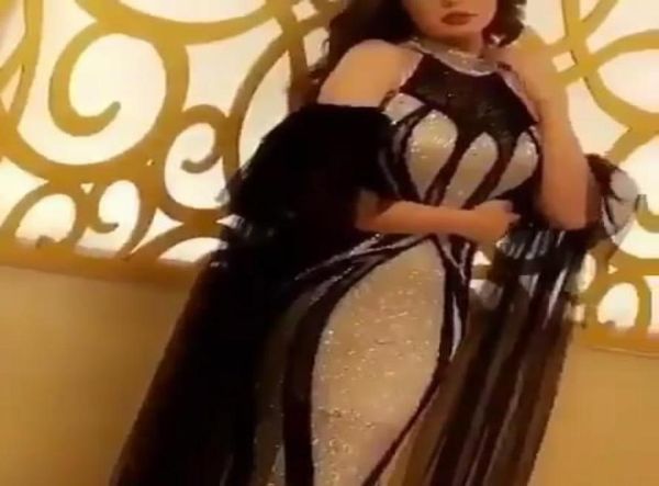 2017 black lace and sequined dresses contrasted sheath prom dresses high neck with off the shoulder tulle sash evening gowns4461377
2017 black lace and sequined dresses contrasted sheath prom dresses high neck with off the shoulder tulle sash evening gowns4461377