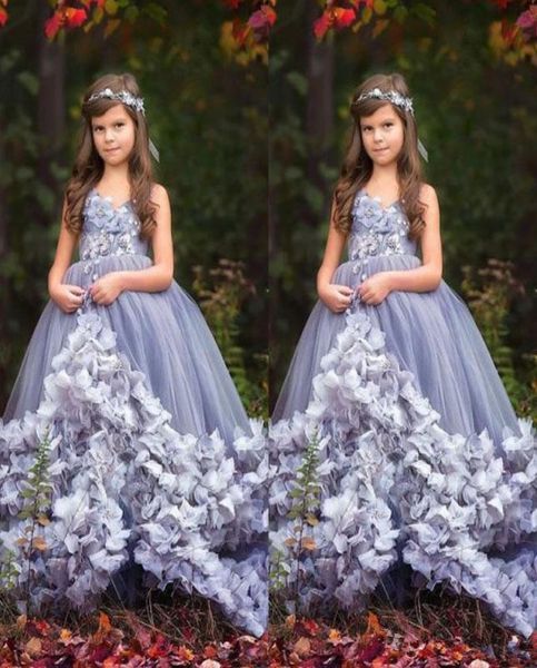 2020 princess girls pageant dresses v neck sleeveless lace 3d appliques flowers tiered tulle kids flower girls dress birthda1925487, White;red
2020 princess girls pageant dresses v neck sleeveless lace 3d appliques flowers tiered tulle kids flower girls dress birthda1925487, White;red