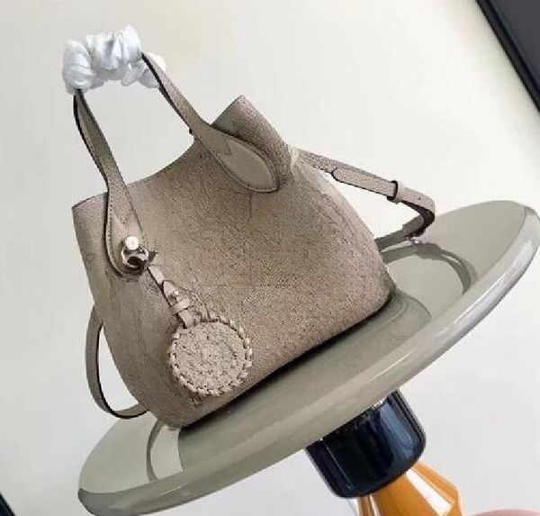 designer bags hourglass luxury womens shoulder handbags with gold and sliver buckle crocodile-embossed smooth leather fashion crossbody tote
designer bags hourglass luxury womens shoulder handbags with gold and sliver buckle crocodile-embossed smooth leather fashion crossbody tote