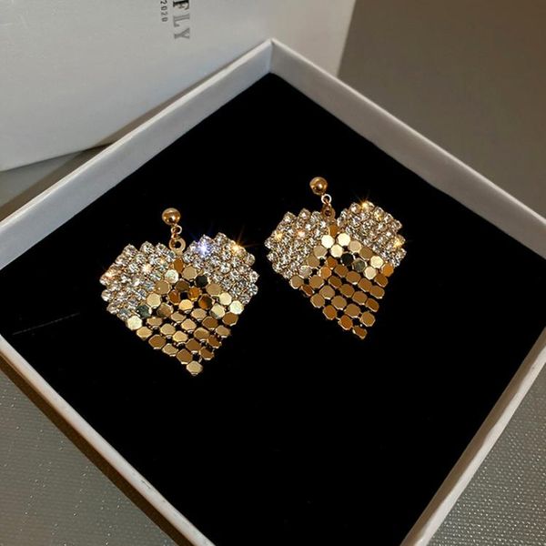 new fashion 14k gold plated charm zircon heart sequins drop earrings for women girl jewelry aaa zirconia s925 silver needle party 2158119, Golden
new fashion 14k gold plated charm zircon heart sequins drop earrings for women girl jewelry aaa zirconia s925 silver needle party 2158119, Golden