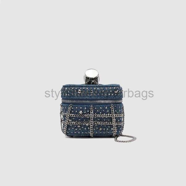 cross body denim mini bag women's 2023 summer new mouth red bag fashionable denim diamond one shoulder crossbody box bagstylishdesigner
cross body denim mini bag women's 2023 summer new mouth red bag fashionable denim diamond one shoulder crossbody box bagstylishdesigner