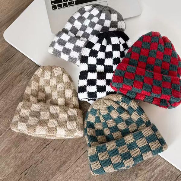 designer knitted hat wool hat windproof and warm hat global shipping package, Blue;gray
designer knitted hat wool hat windproof and warm hat global shipping package, Blue;gray