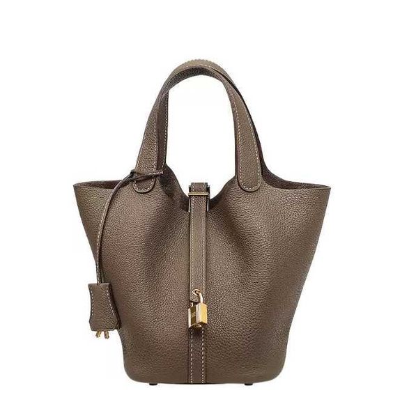 2023 5a s quality designer bags picotin lock bag women purse tote bucket handmade luxury handbags classic fashion leather canvas shopping re
2023 5a s quality designer bags picotin lock bag women purse tote bucket handmade luxury handbags classic fashion leather canvas shopping re