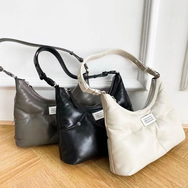 zipper margiela mens half moon the totes bag luxury designer womens clutch bags wallet cross body girls shoulder handbag fashion underarm sa
zipper margiela mens half moon the totes bag luxury designer womens clutch bags wallet cross body girls shoulder handbag fashion underarm sa