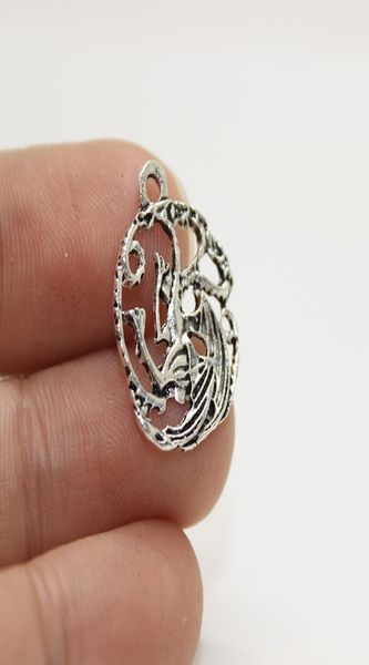 50pcs antique silver tone 19x16mm lovely flying dragon charms pendant9552876, Bronze;silver
50pcs antique silver tone 19x16mm lovely flying dragon charms pendant9552876, Bronze;silver