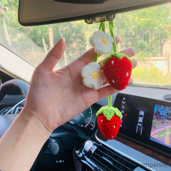 decorations super cute fruit decor crochet red strawberry car hanging teens interior rear view mirror decoration r230811
decorations super cute fruit decor crochet red strawberry car hanging teens interior rear view mirror decoration r230811