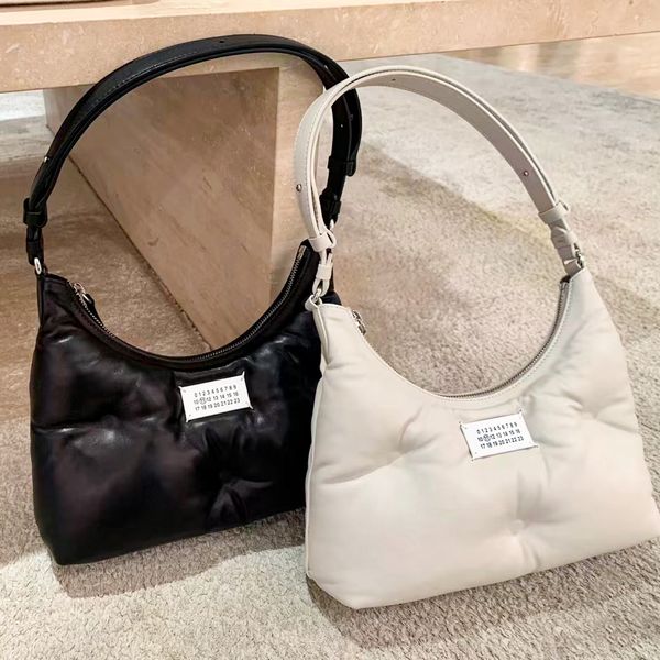 womens margiela shoulder handbag classic luxurys evening clutch bags genuine leather designer cross body bags city lady travel half moon men
womens margiela shoulder handbag classic luxurys evening clutch bags genuine leather designer cross body bags city lady travel half moon men