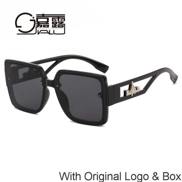 luxury designer sunglasses for women men fashion outdoor classic style belt eyewear goggles polarizing sport driving with original box large, White;black
luxury designer sunglasses for women men fashion outdoor classic style belt eyewear goggles polarizing sport driving with original box large, White;black
