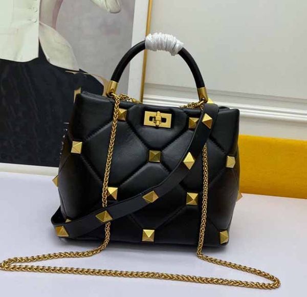 designer tote bag sheep leather chain big rivet shoulder bags luxury women handbag vintage brass effect craft crossbody clutch bag large cap
designer tote bag sheep leather chain big rivet shoulder bags luxury women handbag vintage brass effect craft crossbody clutch bag large cap