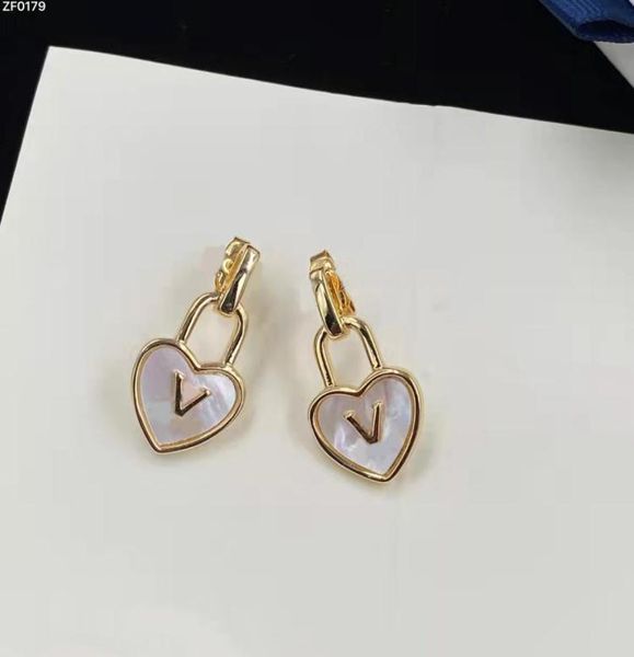 vintage mpw stud chic round circle earring women female 18k gold rose wedding hoop earrings fashion jewelry whole2624630, Golden;silver
vintage mpw stud chic round circle earring women female 18k gold rose wedding hoop earrings fashion jewelry whole2624630, Golden;silver