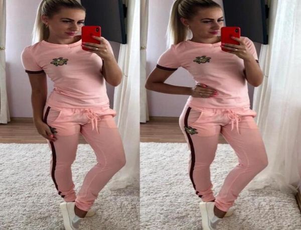 2022 women039s tracksuits designer little bee embroidery decoration women039s new casual printed sportswear suit christmas g9766934, Gray
2022 women039s tracksuits designer little bee embroidery decoration women039s new casual printed sportswear suit christmas g9766934, Gray