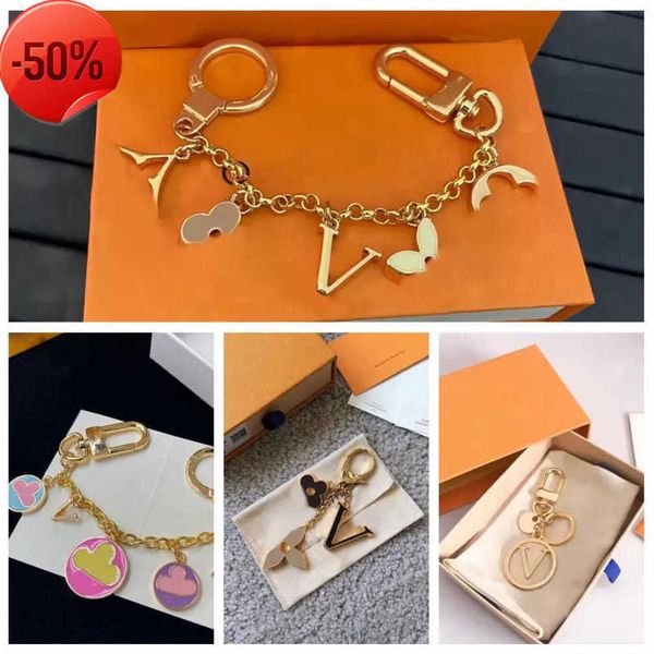 lanyards luxury designers keychains letters with diamonds keychain car key chain women buckle jewelry keyring bags pendant exquisite gift 77, Silver
lanyards luxury designers keychains letters with diamonds keychain car key chain women buckle jewelry keyring bags pendant exquisite gift 77, Silver