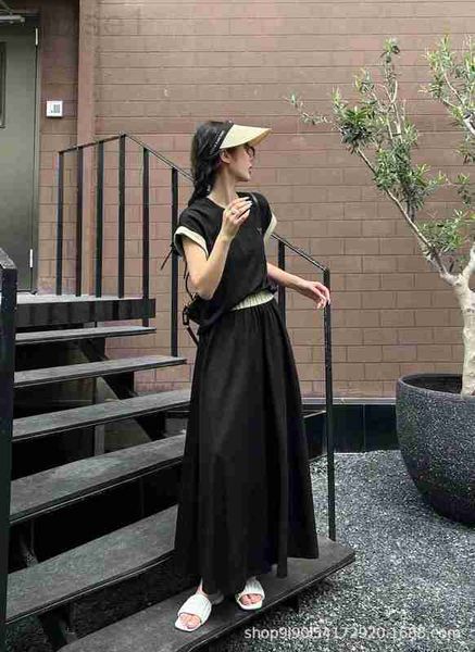 women's two piece pants designer p family 23ss new colored curled off shoulder sleeve with elastic umbrella swing half skirt lazy set 8, White
women's two piece pants designer p family 23ss new colored curled off shoulder sleeve with elastic umbrella swing half skirt lazy set 8, White