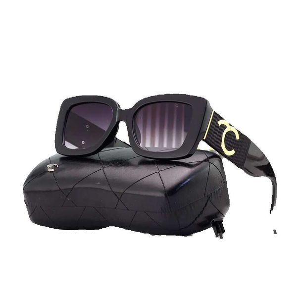 designer sunglasses for women classic eyeglasses goggle outdoor beach sun glasses for man mix color optional with box polarized light, White;black
designer sunglasses for women classic eyeglasses goggle outdoor beach sun glasses for man mix color optional with box polarized light, White;black