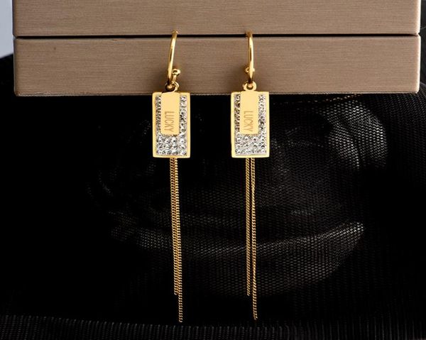 fashion designer titanium stainless steel sparkling diamond geometric square tassel dangling clip stud earrings for women girls st4214921, Golden;silver
fashion designer titanium stainless steel sparkling diamond geometric square tassel dangling clip stud earrings for women girls st4214921, Golden;silver