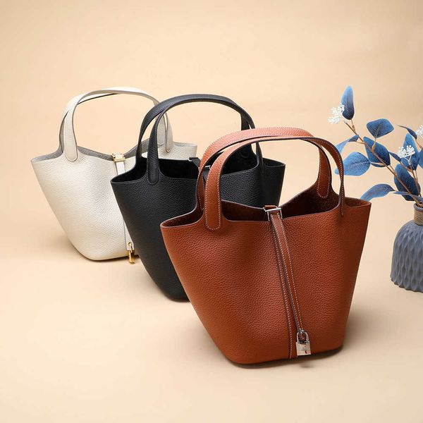 tc layer cowhide women's bag 22 hand sewn wax thread vegetable basket fashion trend leather women
tc layer cowhide women's bag 22 hand sewn wax thread vegetable basket fashion trend leather women