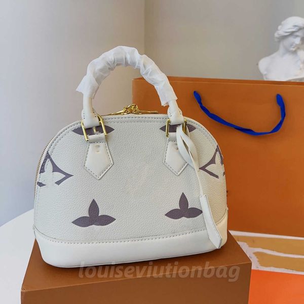alma bb women shoulder bags chain messenger bag leather handbags shell wallet purse ladies cosmetic crossbody bags tote louisettss viutonits
alma bb women shoulder bags chain messenger bag leather handbags shell wallet purse ladies cosmetic crossbody bags tote louisettss viutonits