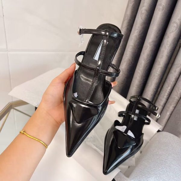 double strap women flat sandal brushed designer slingback pumps patent leather sling back shoes pointed toe white black summer brand shoes e
double strap women flat sandal brushed designer slingback pumps patent leather sling back shoes pointed toe white black summer brand shoes e