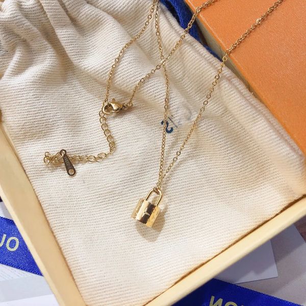 18k gold plated choker chain stainless steel necklaces letter lock pendant statement fashion womens necklace wedding jewelry accessorie epac, Silver
18k gold plated choker chain stainless steel necklaces letter lock pendant statement fashion womens necklace wedding jewelry accessorie epac, Silver