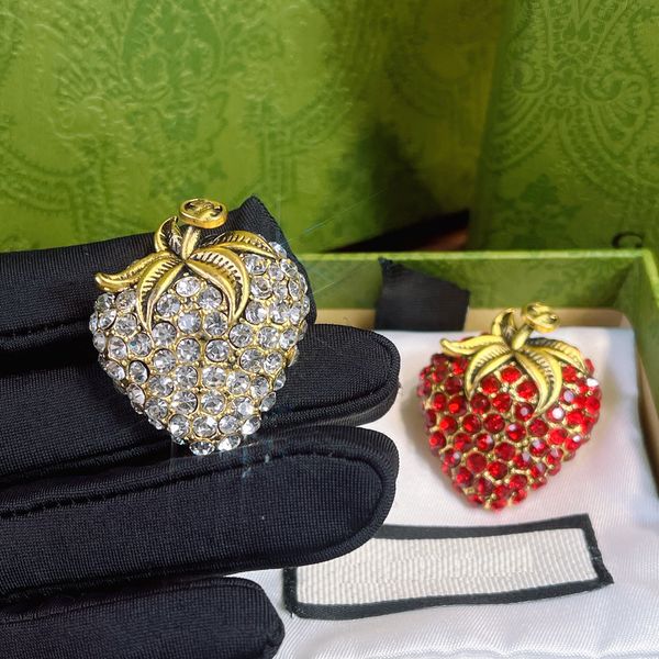 brand designer double letter pins brooches women strawberry inlay crysatl rhinestone cape buckle brooch suit pin wedding party jewerlry, Gray
brand designer double letter pins brooches women strawberry inlay crysatl rhinestone cape buckle brooch suit pin wedding party jewerlry, Gray