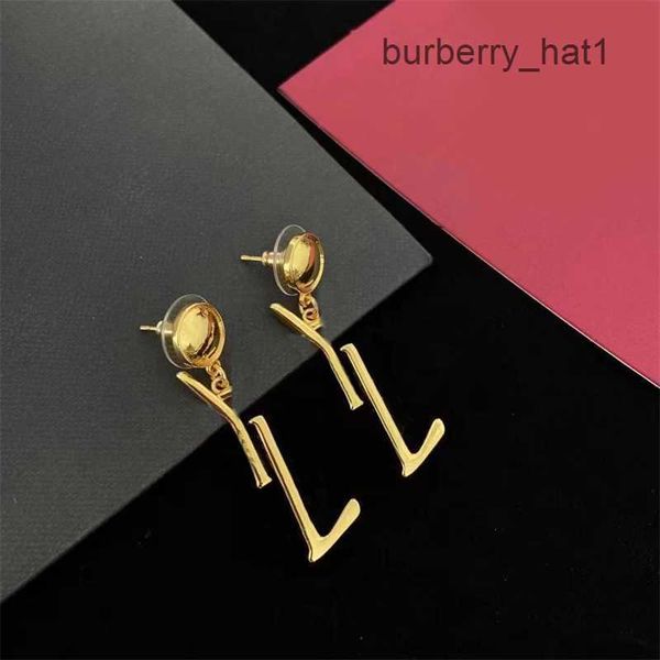 brass dangle designer earrings for woman plated gold stud earring fashion ohrringe small wedding metal chain pearl diamond studs earings lux, Golden;silver
brass dangle designer earrings for woman plated gold stud earring fashion ohrringe small wedding metal chain pearl diamond studs earings lux, Golden;silver