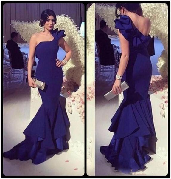 navy blue satin mermaid long evening dresses new arrived simple ruched one shoulder party dress robe de soire customize prom gown4981234, Black;red
navy blue satin mermaid long evening dresses new arrived simple ruched one shoulder party dress robe de soire customize prom gown4981234, Black;red
