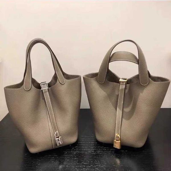 authentic totes picotin women's luxury bags bag 2023 new h family vegetable basket leather versatile bucket large capacity handbag moth
authentic totes picotin women's luxury bags bag 2023 new h family vegetable basket leather versatile bucket large capacity handbag moth