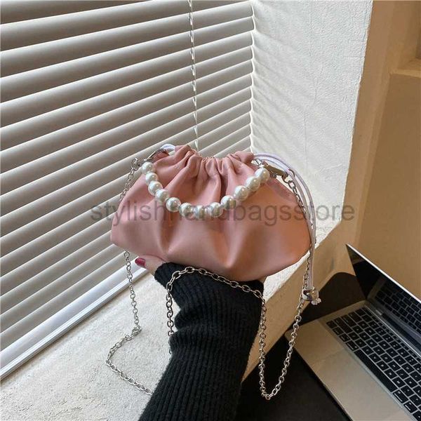 shoulder bags popular pleated small bag for women's 2023 autumn new versatile popular chain straddle bag with a western style shoulder
shoulder bags popular pleated small bag for women's 2023 autumn new versatile popular chain straddle bag with a western style shoulder