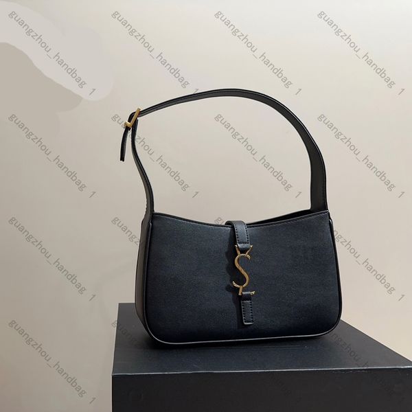 designer bag hobo bags women clutchs shoulder handbag la5 a 7 black leather wallet smooth embossed shiny leather purse fashion luxury wallet
designer bag hobo bags women clutchs shoulder handbag la5 a 7 black leather wallet smooth embossed shiny leather purse fashion luxury wallet