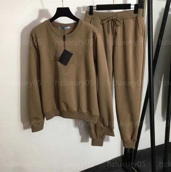 tracksuits two piece pant set sets for women outfits triangle letters long sleeved pullover sweatshirt elastic waist casual sweatpants desig, White
tracksuits two piece pant set sets for women outfits triangle letters long sleeved pullover sweatshirt elastic waist casual sweatpants desig, White