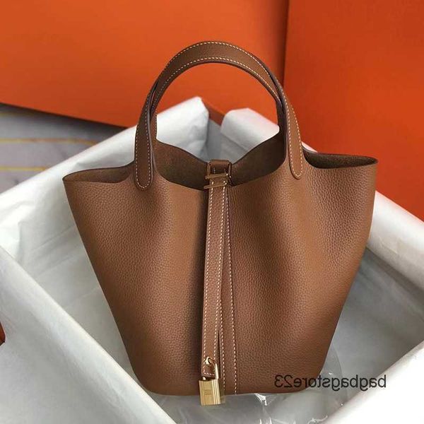 hremes tote bags picotin lock designer bag high end quality leather women's handbag bucket litchi pattern layer kraft basket
hremes tote bags picotin lock designer bag high end quality leather women's handbag bucket litchi pattern layer kraft basket