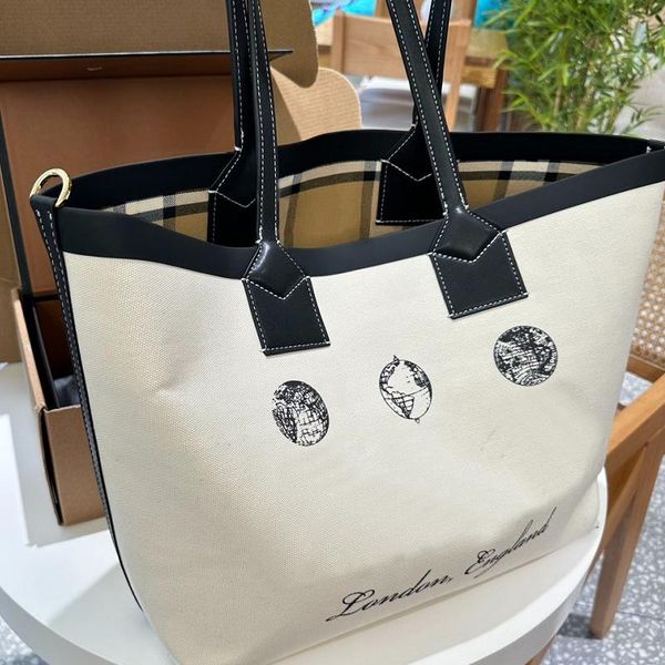 Womens Classic Stripe Large Totes Letter Shopping Bags Oversize Designer Handbags with Purse Composite Bag Plaid Casual Crossbody with Box
Womens Classic Stripe Large Totes Letter Shopping Bags Oversize Designer Handbags with Purse Composite Bag Plaid Casual Crossbody with Box