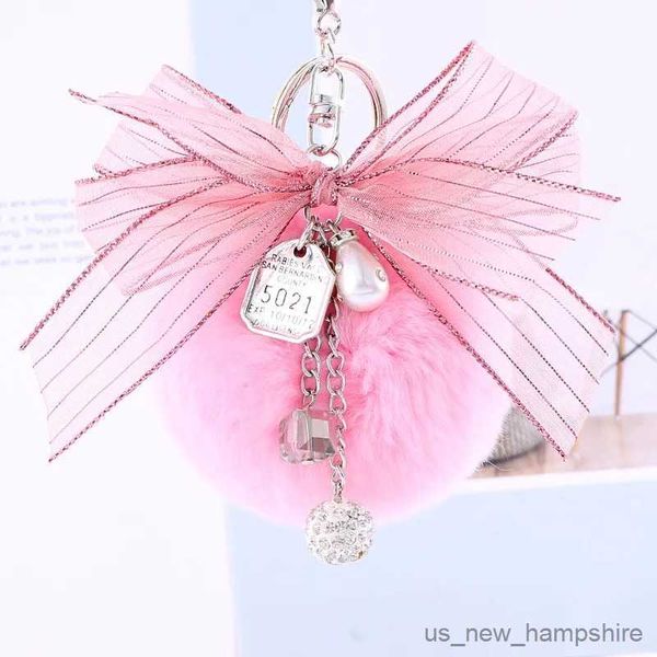 interior decorations diamond bow hair ball pendant mirror decoration car interior accessories girl gifts r230811
interior decorations diamond bow hair ball pendant mirror decoration car interior accessories girl gifts r230811
