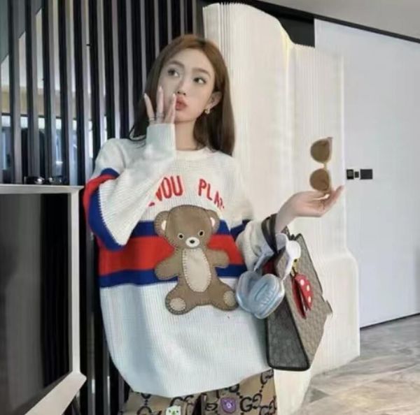 designer women's sweaters brand letter embroidery new fashion loose large size knitted cardigan sweater women's clothing, White;black
designer women's sweaters brand letter embroidery new fashion loose large size knitted cardigan sweater women's clothing, White;black