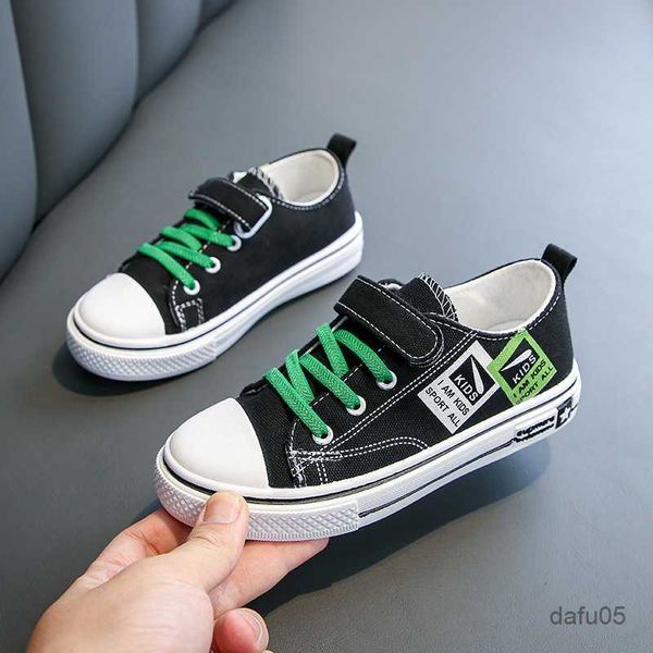 sneakers spring and autumn new children's board shoes boys and girls leisure sports cloth breathable solid flat bottom shoes r230811, Black;red 
sneakers spring and autumn new children's board shoes boys and girls leisure sports cloth breathable solid flat bottom shoes r230811, Black;red