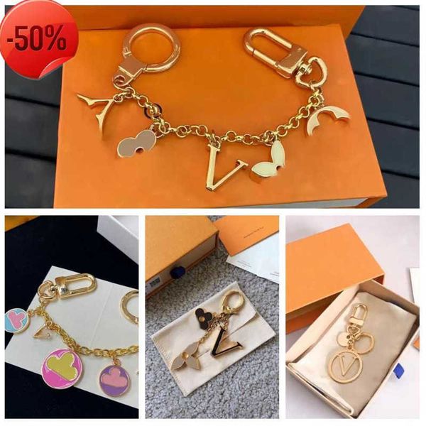 lanyards luxury designers keychains letters with diamonds keychain car key chain women buckle jewelry keyring bags pendant exquisite gift 91, Silver
lanyards luxury designers keychains letters with diamonds keychain car key chain women buckle jewelry keyring bags pendant exquisite gift 91, Silver